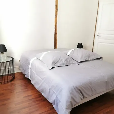 Centre Historique 아파트 *